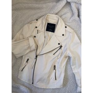 American Eagle white jean jacket